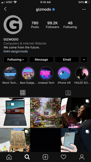 Illustration for article titled Instagram finally has a dark mode, but you won't find the option to activate it